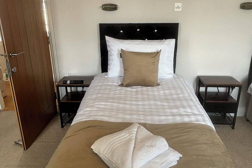 Marine Aparthotel - Family Room in Thurso, Highlands