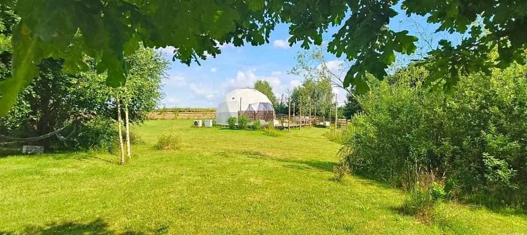 Camping für 4 Personen, mit Ausblick und Garten sowie Terrasse, mit Haustier in Polnische Ostsee