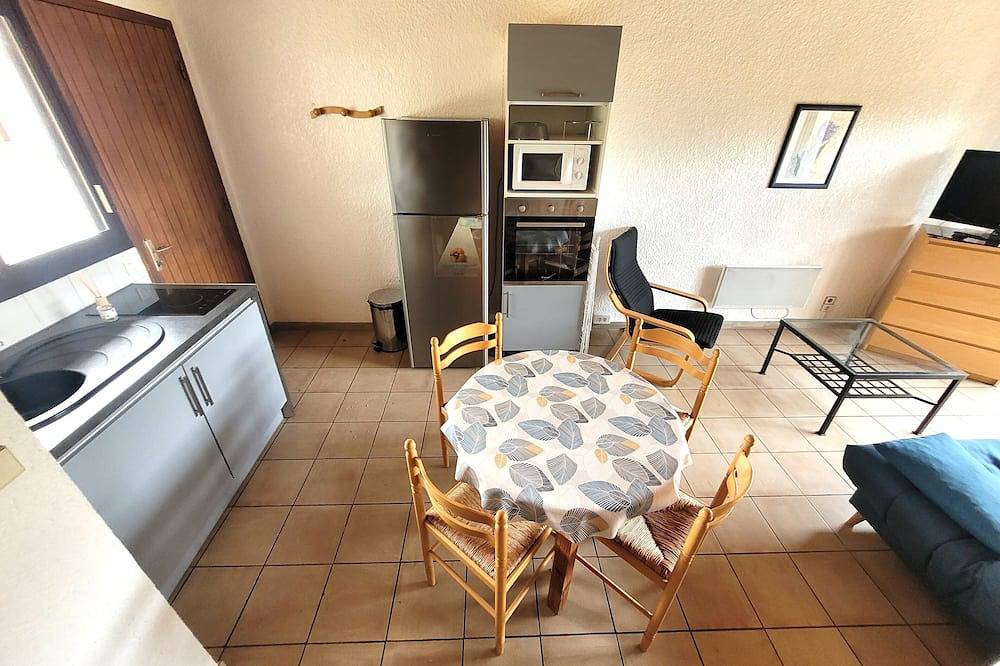 Appartement entier, Location T2 terrasse proche thermes Eugénie in Eugénie-les-Bains, Landes