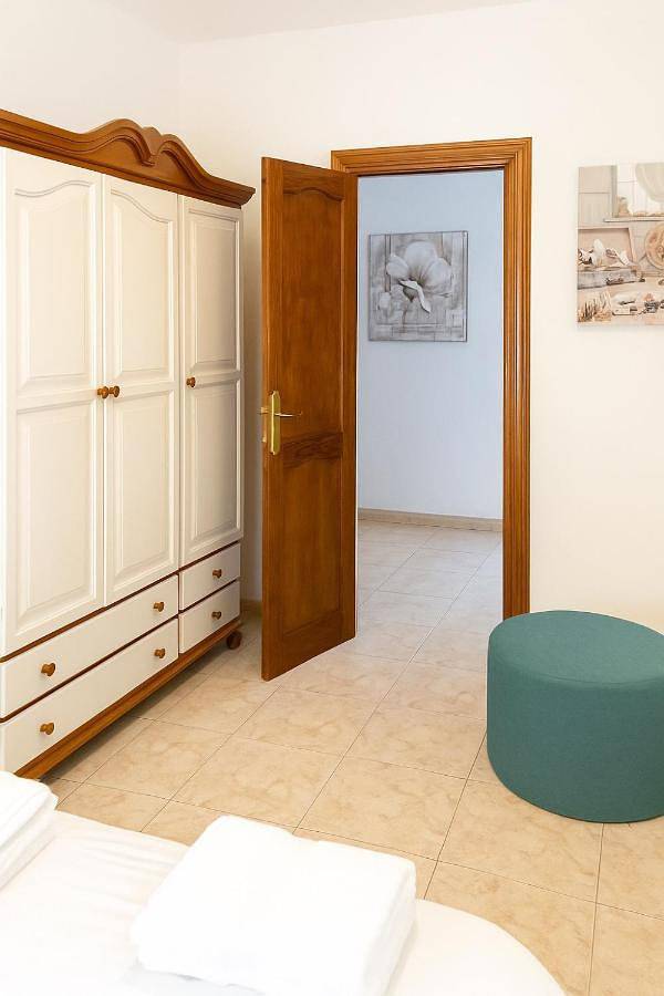 Ganze Wohnung, Two-Bedroom Apartment in La Santa, Tinajo