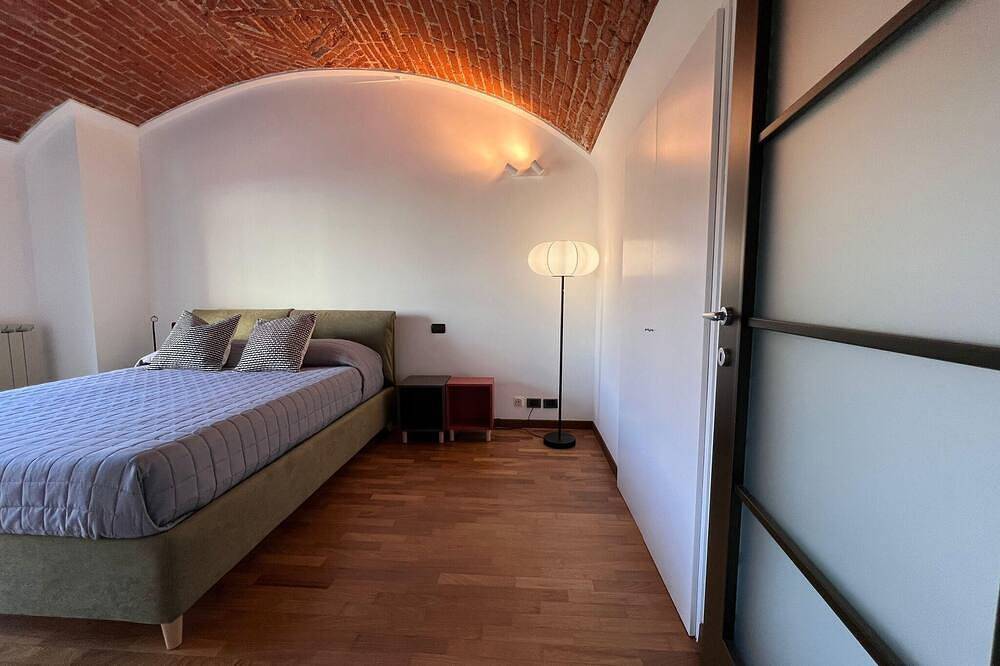 Apartamento entero, September Suite - Luxury apartment in the historic center of Novara in Novara, Provincia de Novara