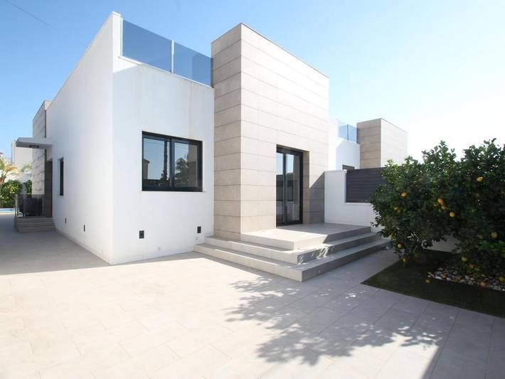 Casa rural para 6 personas, con piscina y vistas además de jardín y terraza en Torrevieja - 3