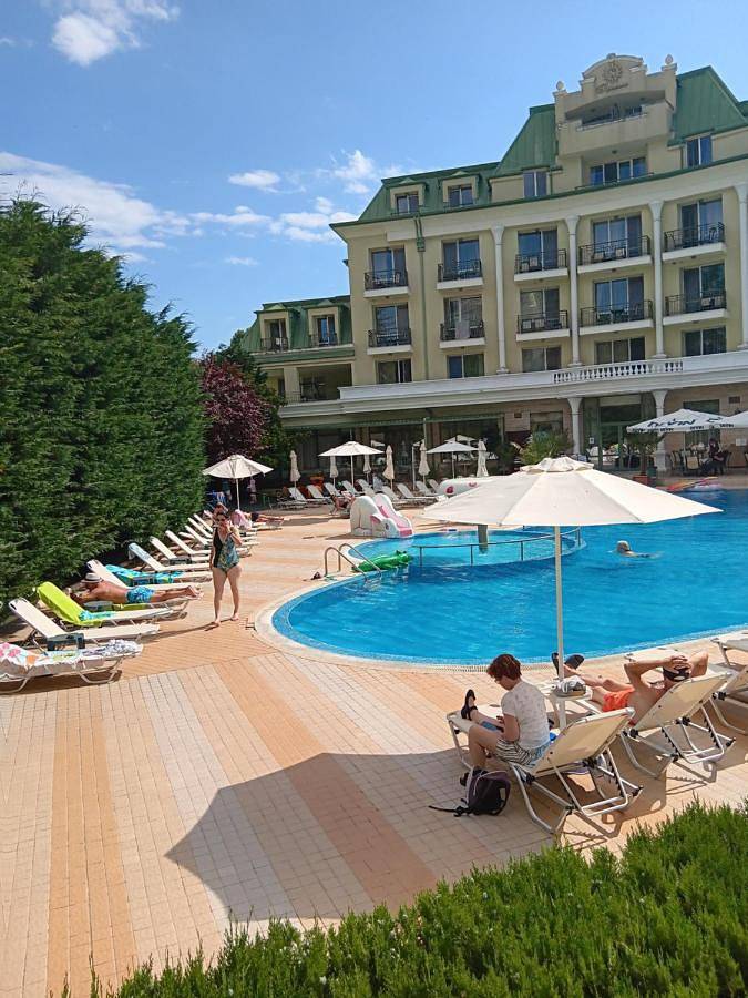 Ferienwohnung für 4 Personen, mit Pool und Ausblick - 1