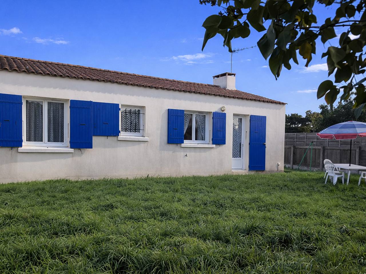 Maison de plain-pied avec jardin, animaux sur demande, près de la plage in L'Aiguillon-sur-Mer, Fontenay-le-Comte