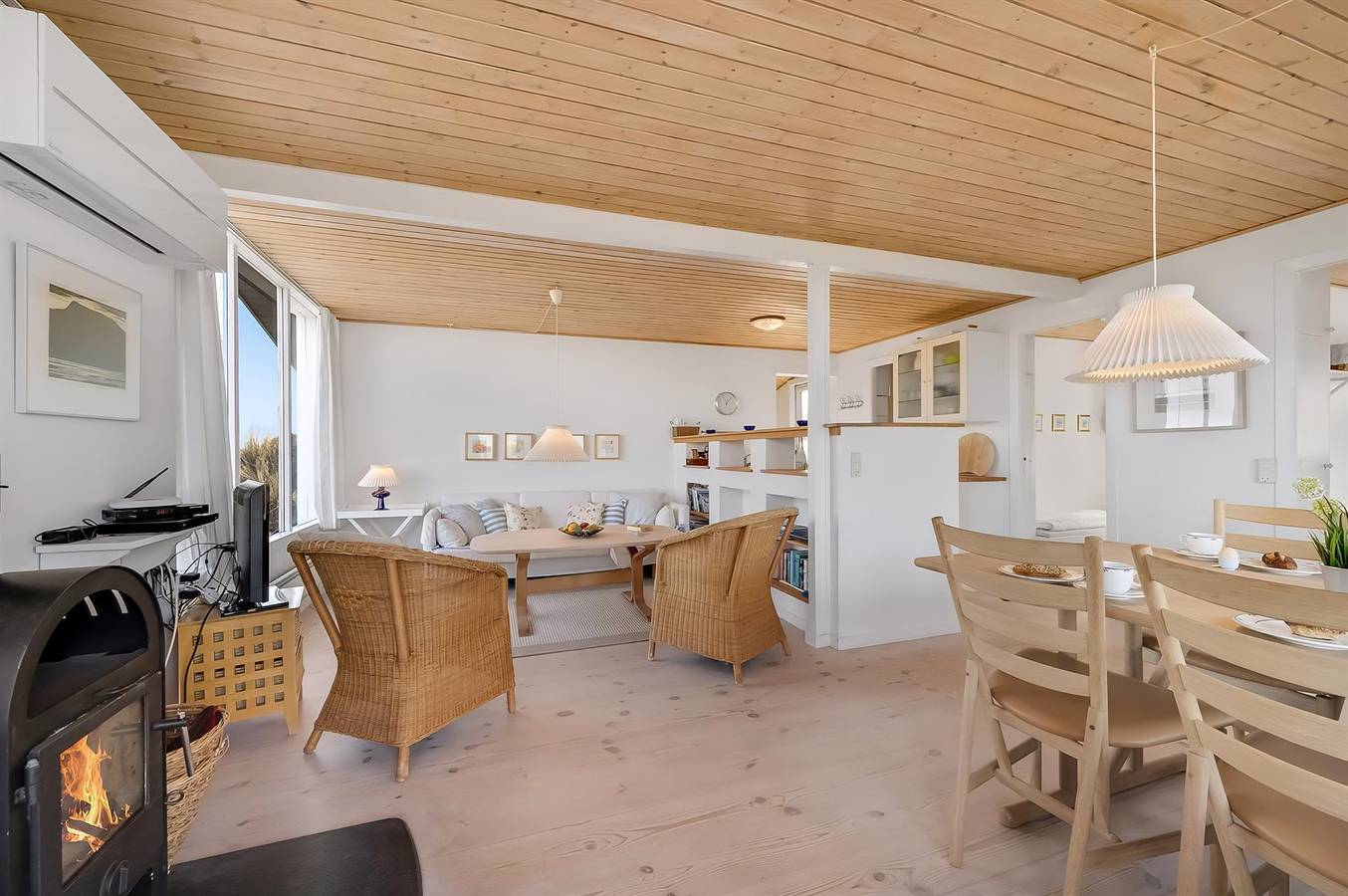 Awesome home in Hvide Sande w/ in Skodbjerge, Hvide Sande