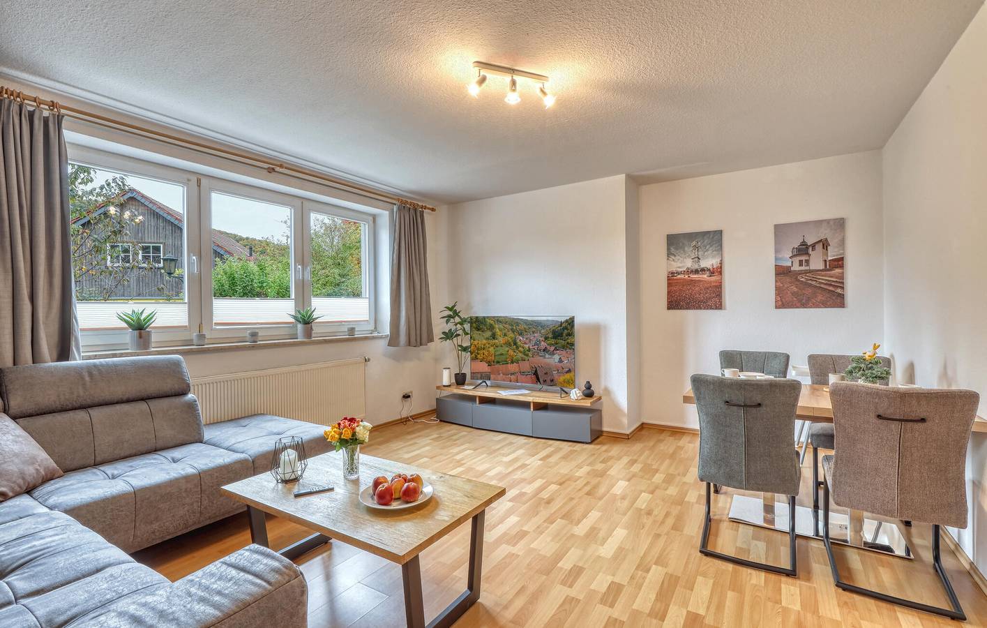 Ganze Ferienwohnung, Gemütliche Wohnung mit Terrasse, Parkplatz & WiFi in der Nähe des Stadtzentrums in Stolberg (Harz), Südharz