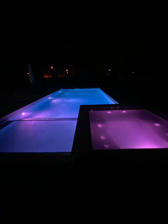 Gîte pour 4 personnes, avec piscine ainsi que jardin et terrasse dans Ponte de Vagos - 3