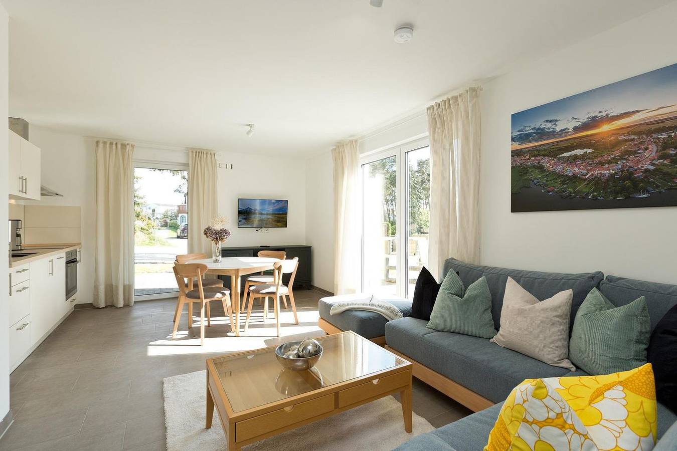 Ganze Wohnung, Komfortable Ferienwohnung - Haus an der Sonne Eg 107 - mit Terrasse & Sauna in Röbel, Müritz