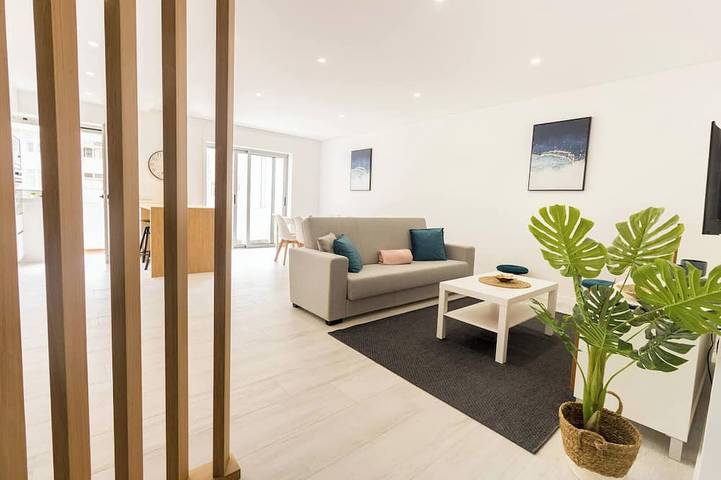 Location de vacances pour 8 personnes, avec jardin à Povoa de Varzim