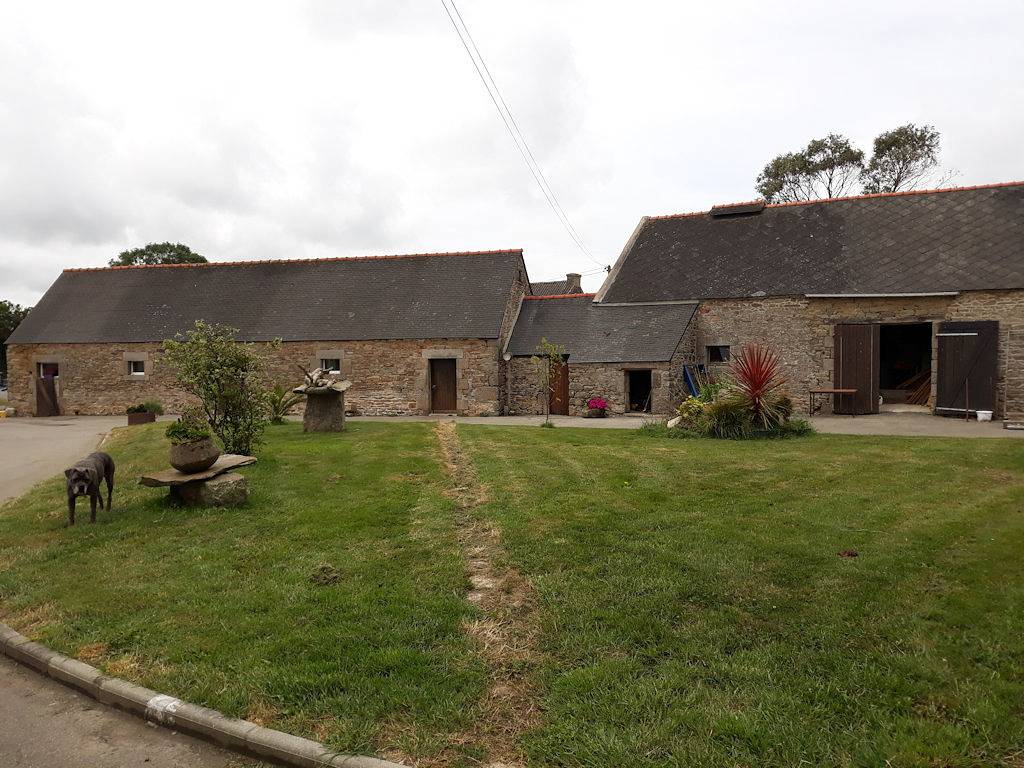 Chambres d'hôtes à la ferme - Chambre 2 in Plourin, Région de Brest