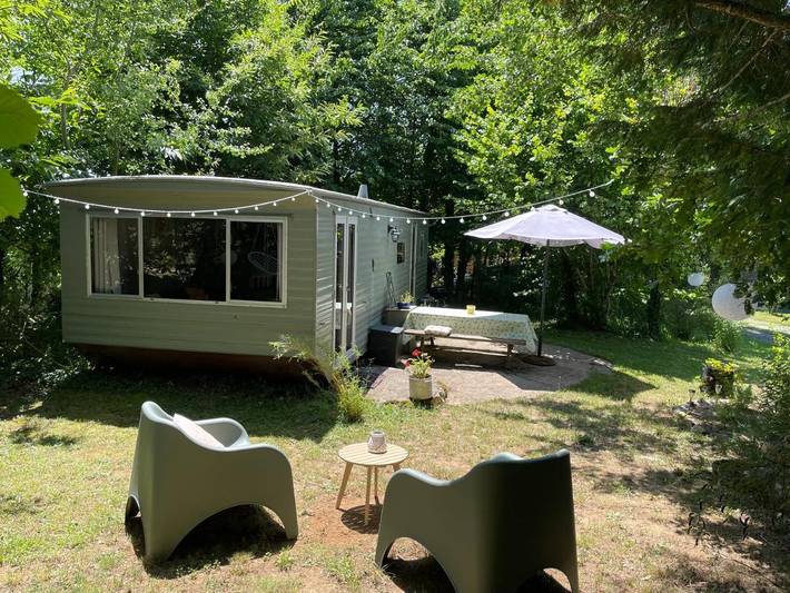 Gîte pour 2 personnes, avec vue et jardin dans Beyssac - 4