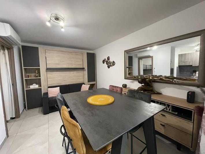 Gîte pour 4 personnes, avec terrasse dans Office De Tourisme De Calvi - 2