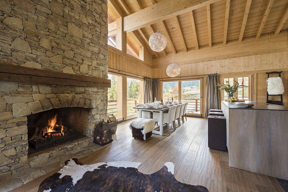 Lussuoso chalet vicino all'ascensore con sauna e sconto del 15% sugli skipass in La Tzoumaz, Riddes