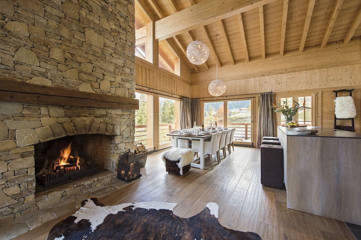 Chalet for 10 people, with Balcony and Terrace as well as Garden and Sauna in Swiss Alps