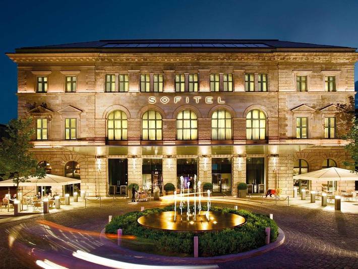 Hotel für 3 Personen, mit Whirlpool und Terrasse sowie Pool und Sauna