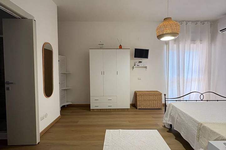 Ganze Wohnung, Poetto Sea View, 200 meters from the sea, beach access with kiosks right on the water in Poetto (Cagliari), Cagliari