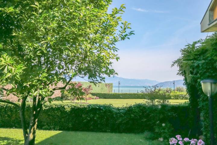 Casa de vacaciones para 4 personas, con jardín además de vistas y vistas al lago - 1