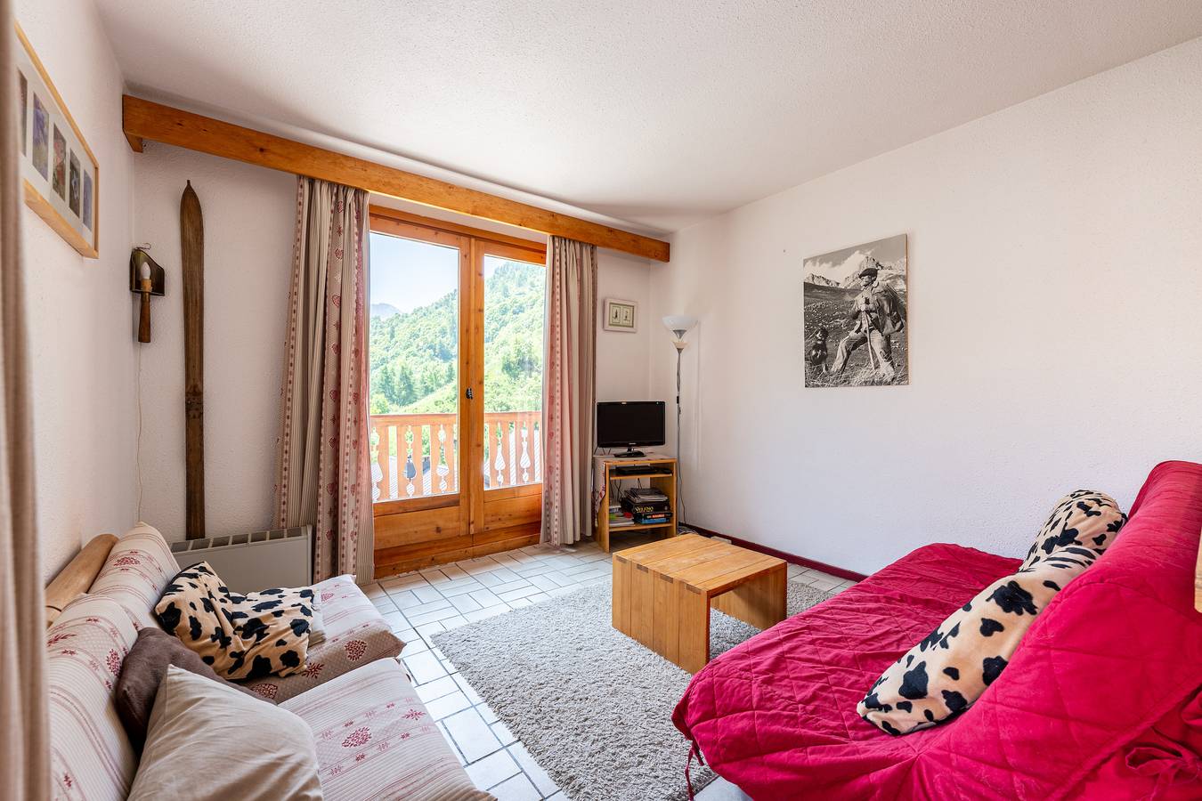 Ganze Wohnung, Ferienwohnung 'Les Arolles N°G54' mit Bergblick, privatem Pool und privater Terrasse in Valloire, Region Saint-Jean-de-Maurienne