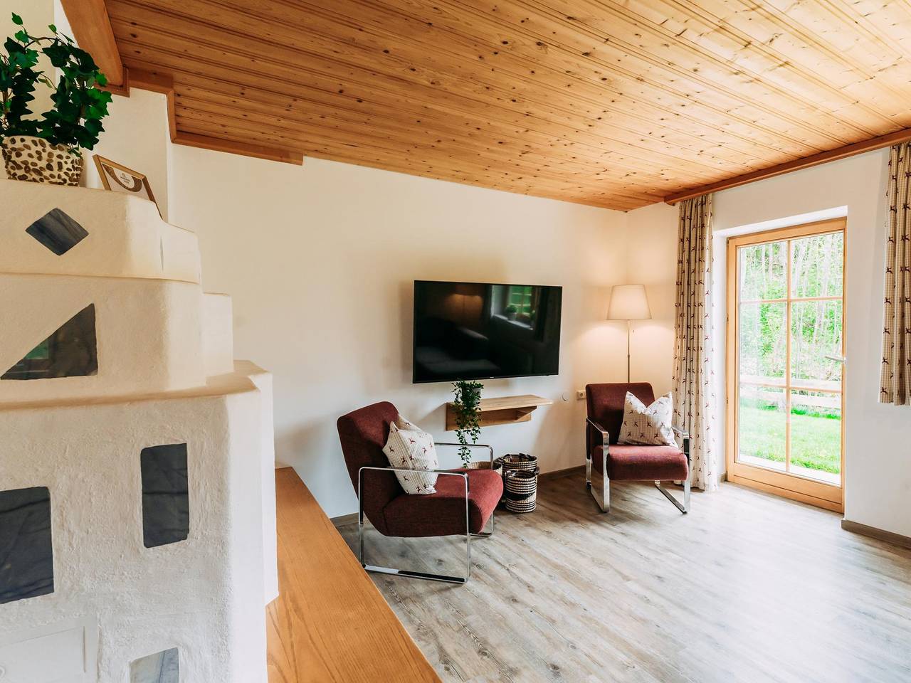 Geräumiges Ferienhaus mit schöner Aussicht in Rauris, Ski Amadé