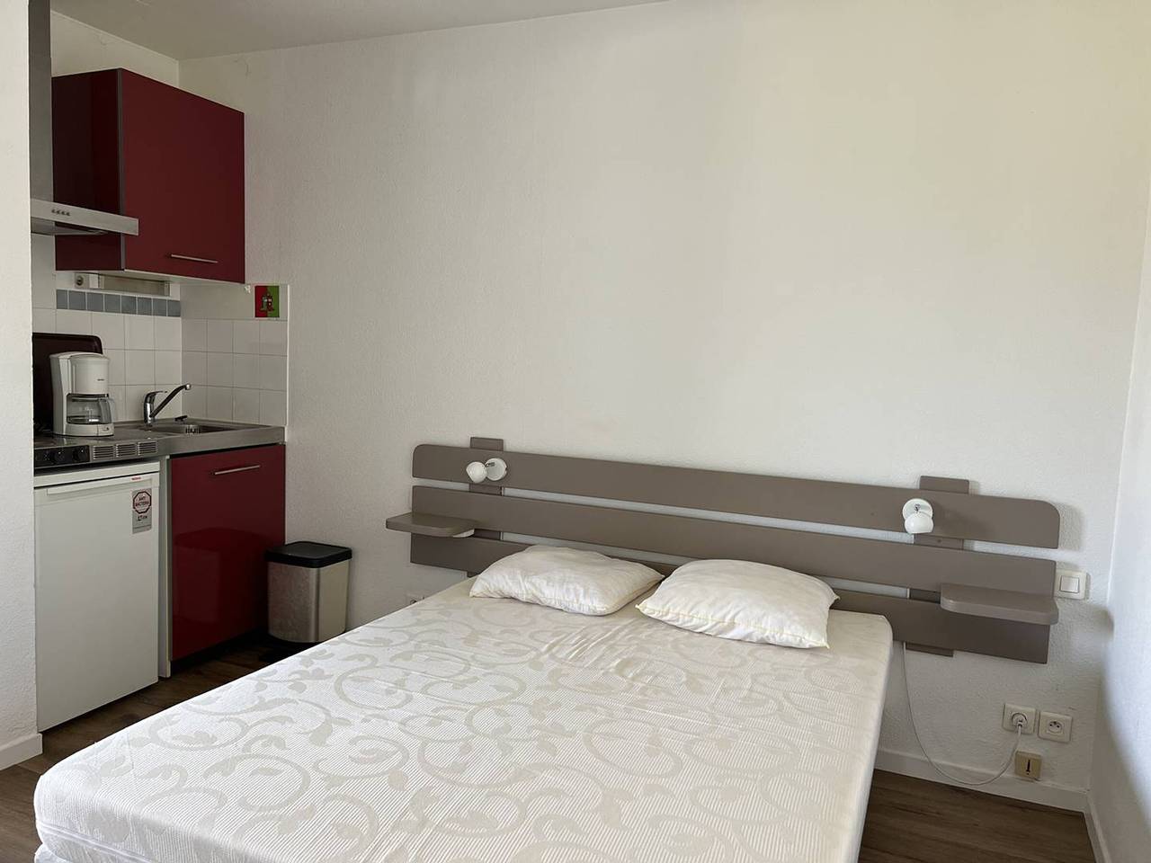 Entire studio, Charming Studio in Central Cambo-les-Bains, Near Spa, Terrace, Parking, Pets Allowed, Wifi in Cambo-les-Bains, Bayonne region