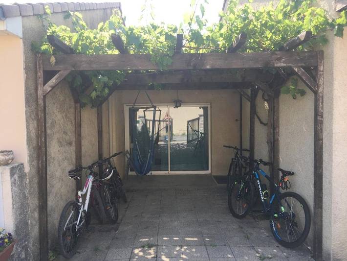 Location de vacances pour 8 personnes, avec vue et jardin à Crest - 2