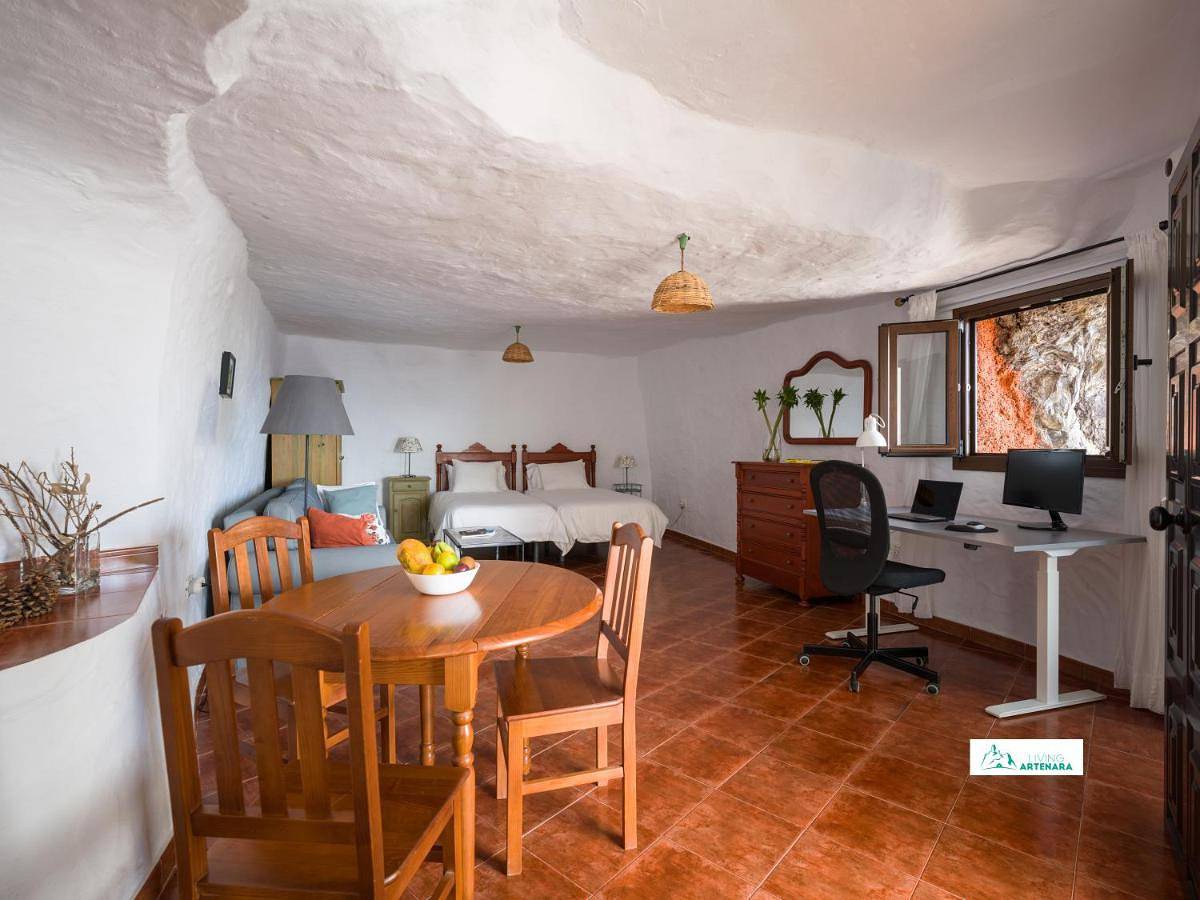 Appartement entier, Living Artenara - Cave House & Silence Adults Only in Artenara, Artenara (municipality)