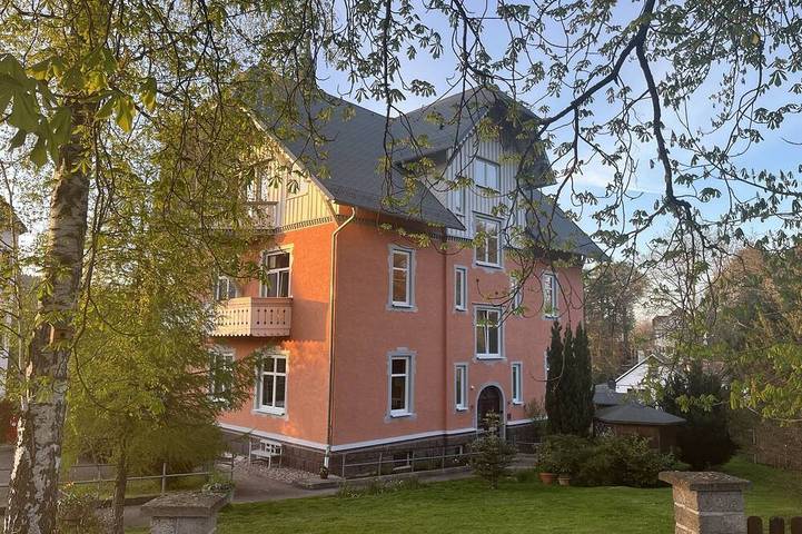 Ferienwohnung für 4 Personen, mit Balkon und Sauna sowie Garten - 1