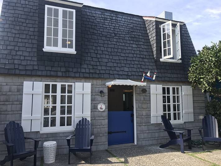 Vacation rental for 8 people, with yard in Balboa Island