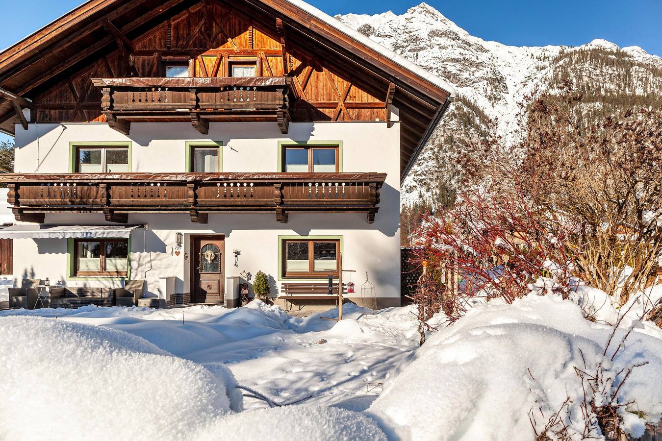 Ganze Wohnung, Ferienwohnung "Edelweiß" mit Gemeinschaftsgarten und Wlan in Leutasch, Innsbruck Land