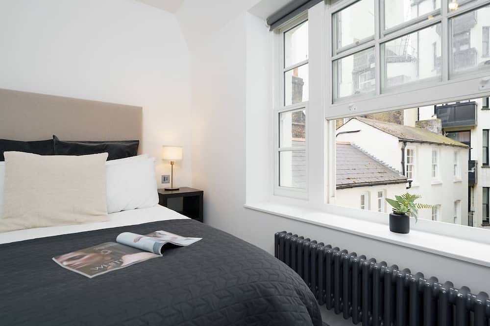 Entire apartment, Aircon/Luxury! 2Bed/2Bath in Covent Garden, London