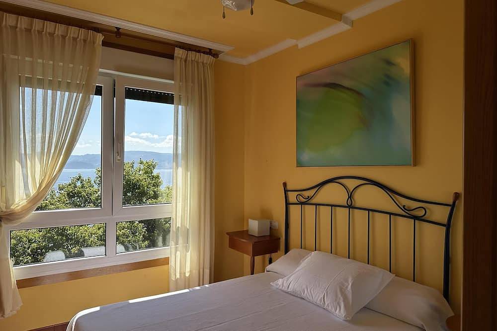 Entire apartment, Lovely 1-Bed Apartment in Portonovo, Spain in Portonovo, Sanxenxo