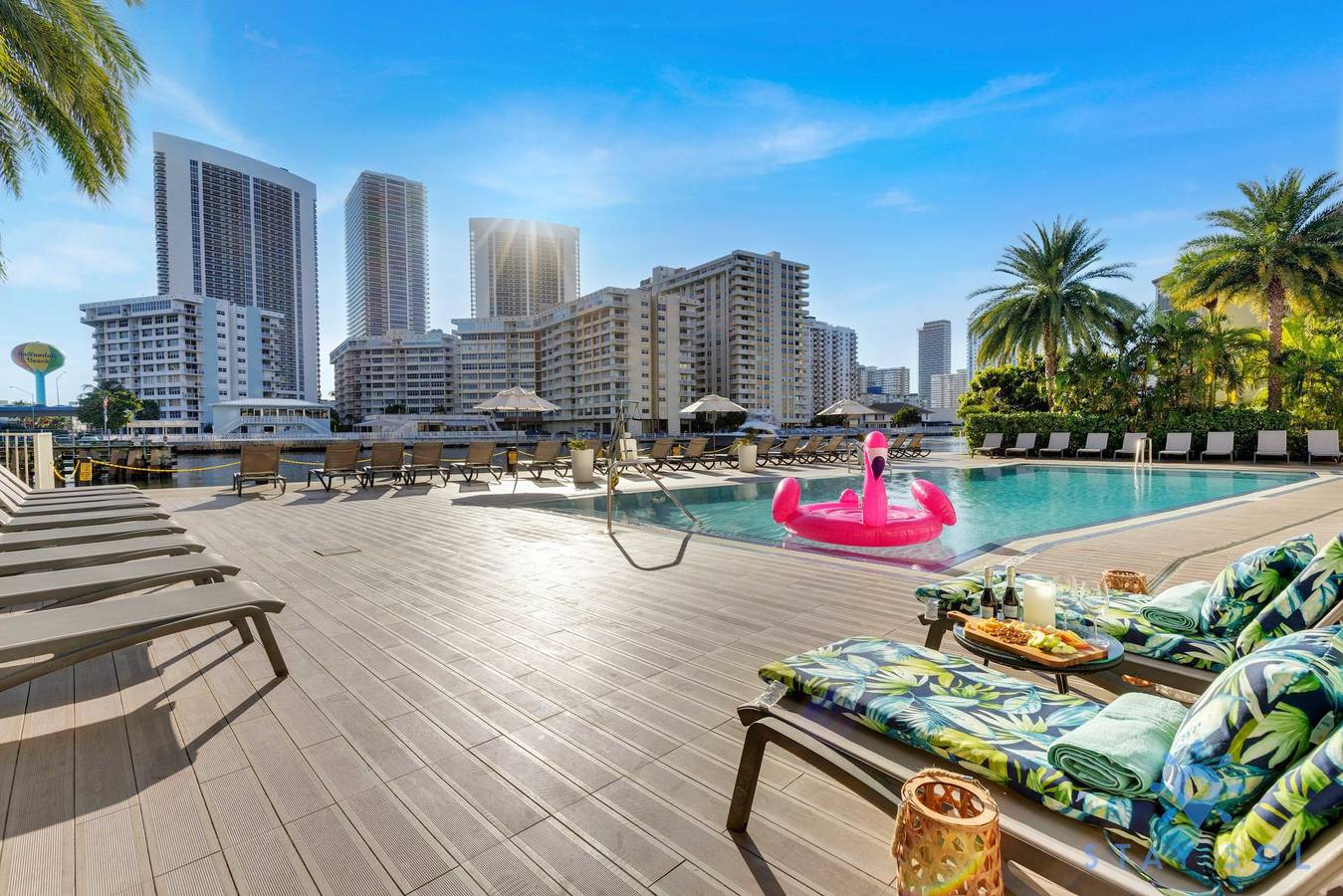 Estudio entero, Deluxe Studio  Amazing View  Pininfarina Design in Hallandale Beach, Broward County