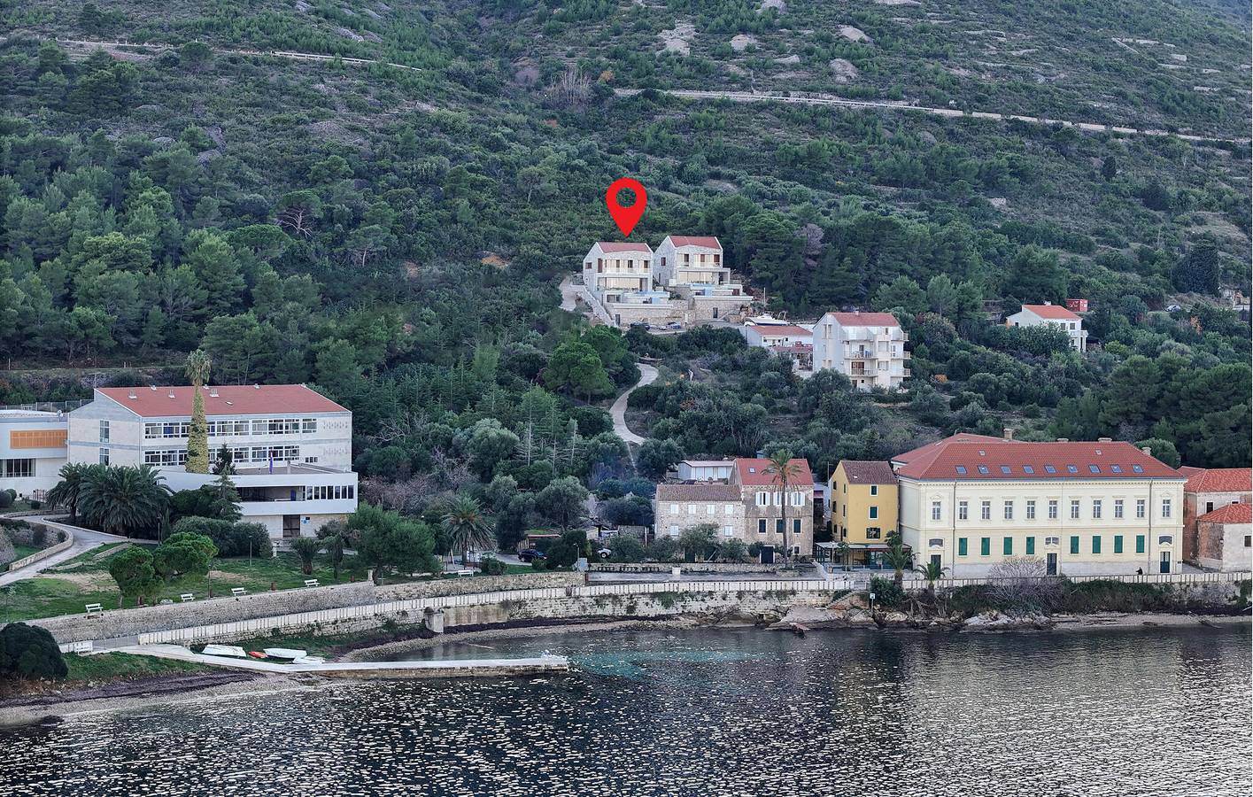 Hus för 8 Personer med pool in Vis Town, Split-Dalmatia guovlu