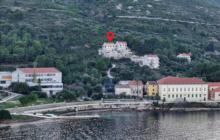 Ferienhaus für 8 Personen, mit Whirlpool und Pool sowie Terrasse und Sauna, mit Haustier