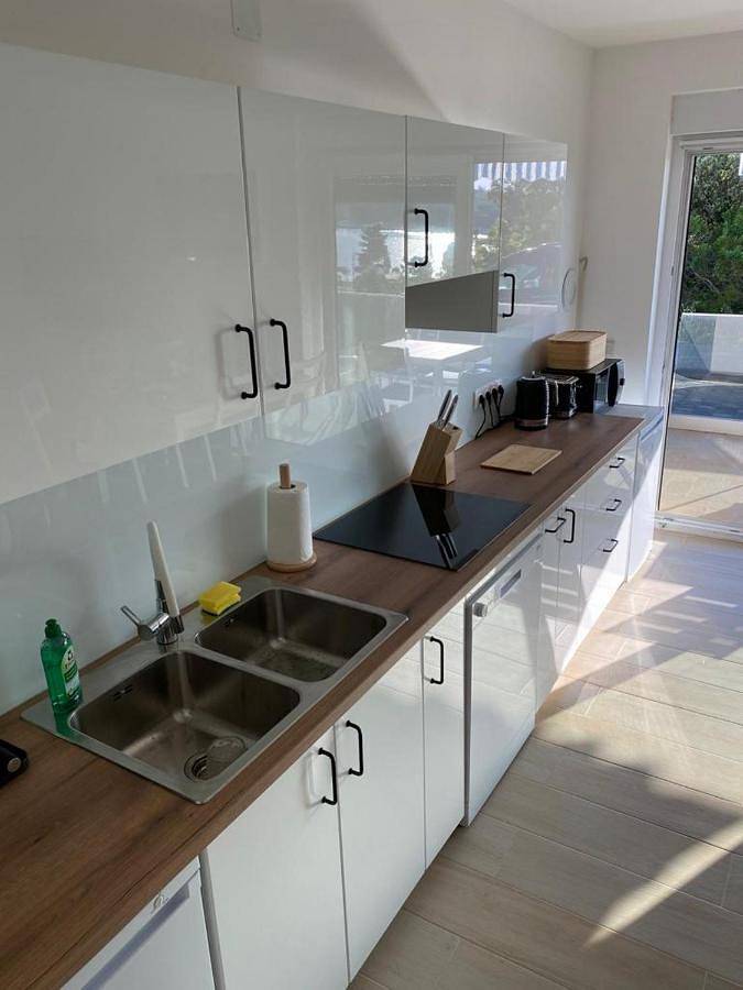 Ganze Wohnung, Three-Bedroom Apartment in Šimuni, Pag
