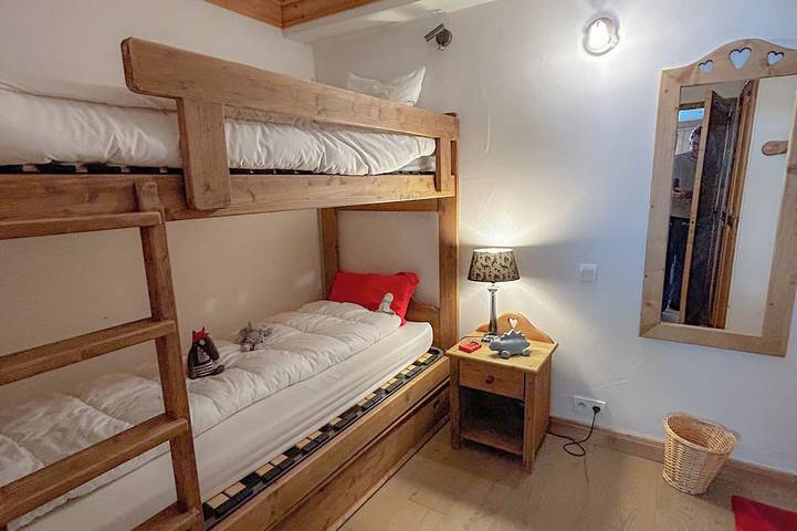 Gîte pour 7 personnes, avec balcon dans Office De Tourisme De Meribel Les Allues - 4