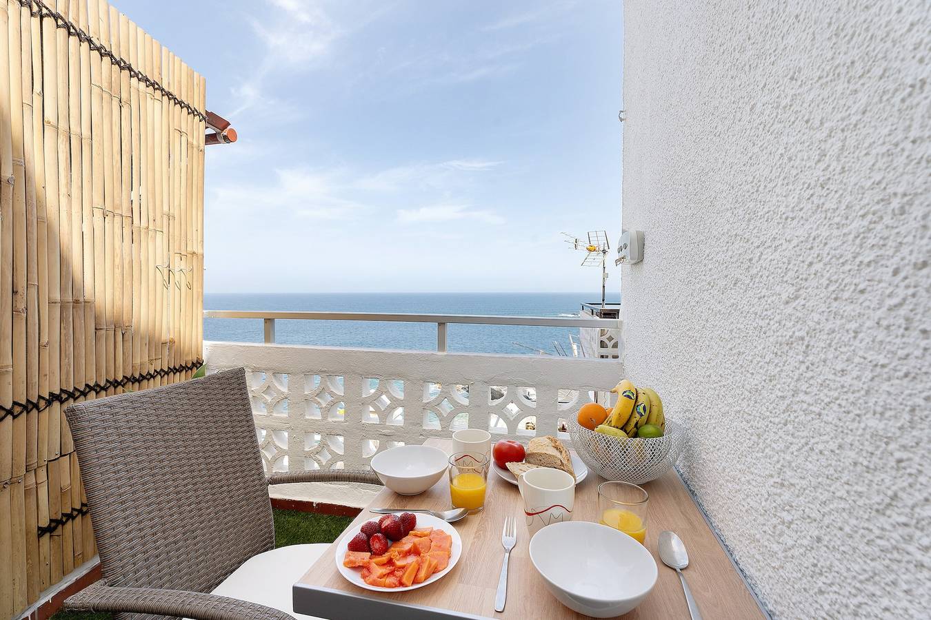 Appartement entier, Appartement de vacances « Olas Del Atlántico » avec vue mer, piscine partagée et Wi-Fi in El Pris, Tacoronte