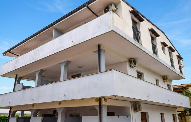 Appartamento per 4 persone, con giardino e piscina a Palmi