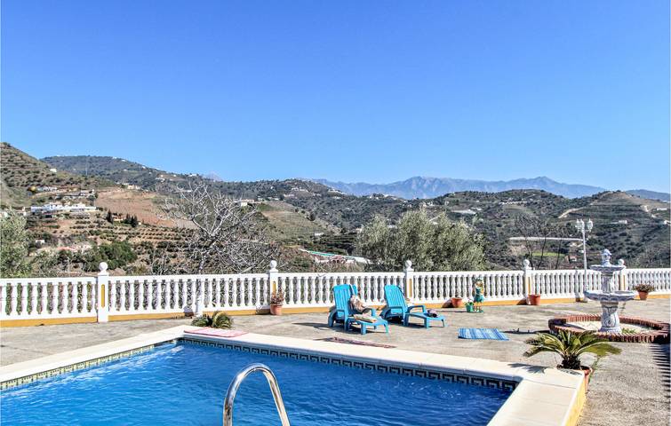 Ferienhaus für 6 Personen, mit Terrasse und Pool in Torrox - 4