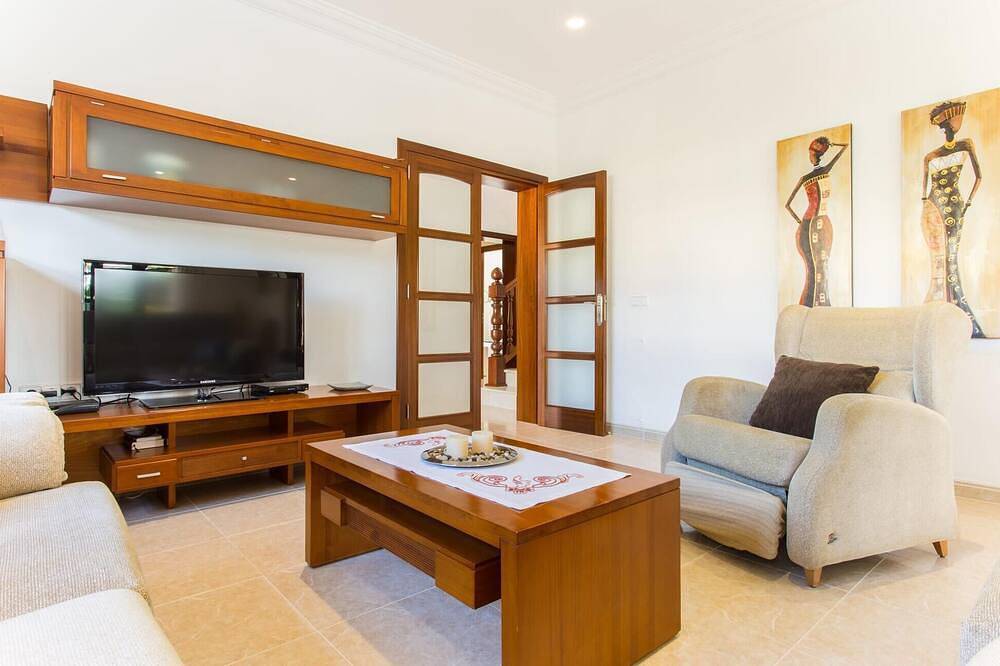 Nice home in Sa Coma with private swimming pool, can be inside or outside in Sa Coma, Sant Llorenç des Cardassar