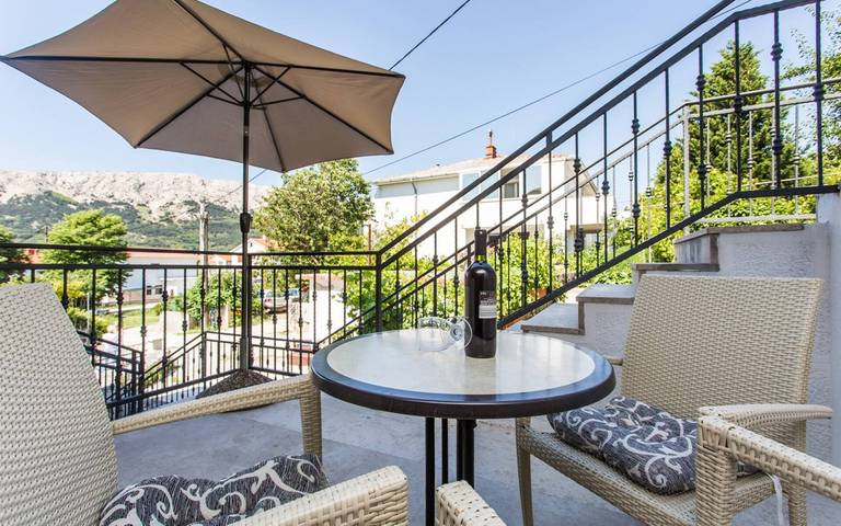 Ferienwohnung für 2 Personen, mit Balkon/Terrasse auf Krk