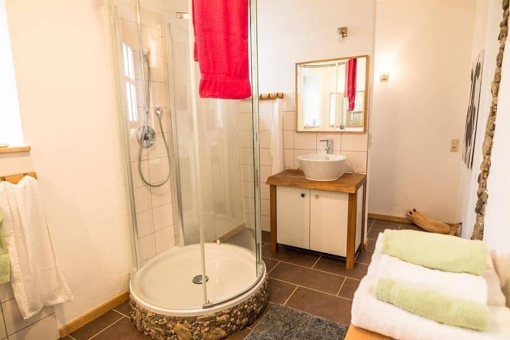 Ganze Wohnung, Gemütliche Ferienwohnung (84 qm) mit Kachelofen und einzigartigem Ambiente in Deggendorf, Ostbayern