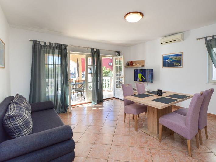 Ferienwohnung für 2 Personen, mit Garten und Terrasse in Vodice - 4