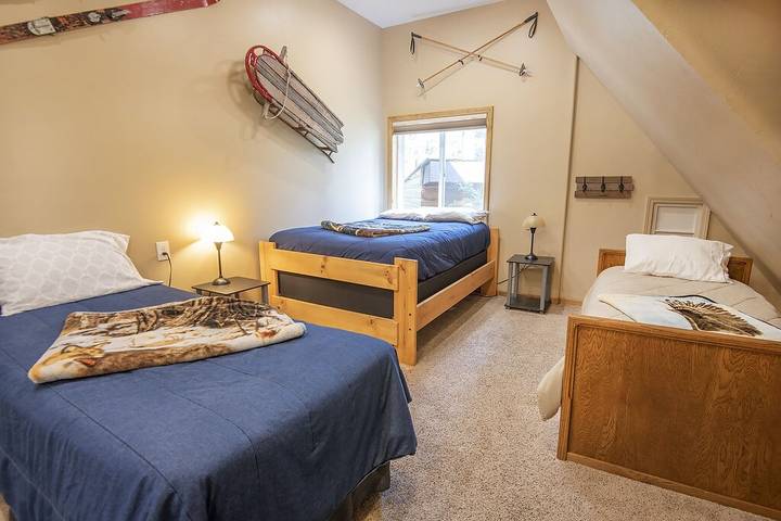 Vacation house for 10 people, with yard and balcony in McCall