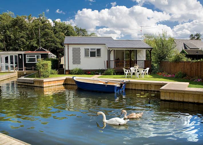 Bure-Way in Hoveton, The Broads