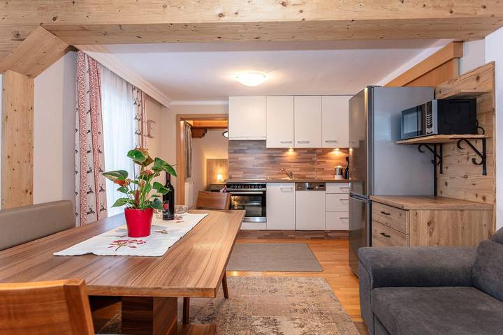 Ferienwohnung für 4 Personen, mit Balkon und Garten in Sankt Ulrich am Pillersee - 2