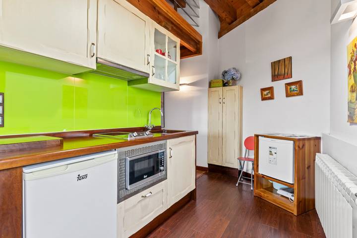 Apartamento entero, Apartamento 'Mr De Alborada Del Eo' con vistas a la montaña, Wi-Fi y aire acondicionado. in Vegadeo, Costa Verde