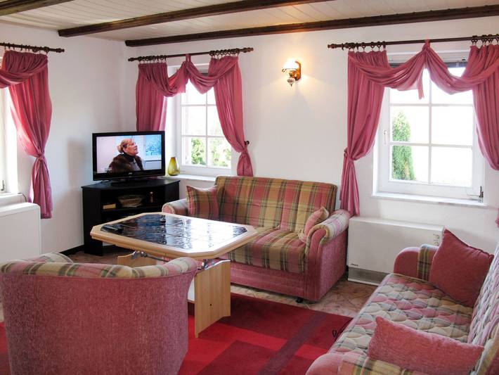 Ferienhaus für 4 Personen, mit Terrasse und Garten in Dranske - 2