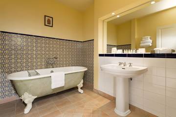 Hôtel pour 4 Personnes dans Chambéry, Région de Chambéry, Photo 2