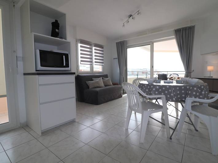 Gîte pour 6 personnes, avec piscine et terrasse dans Plage Lazaret - 4